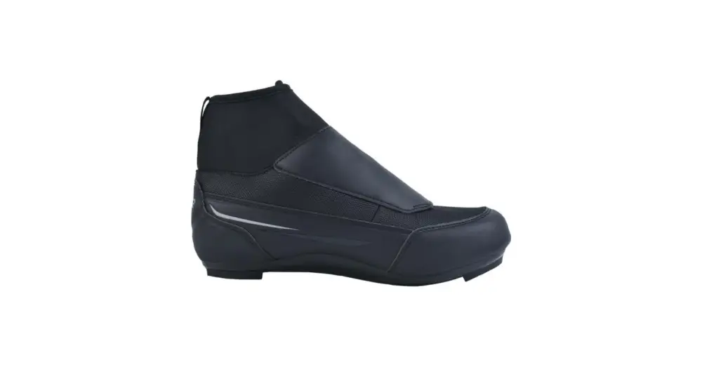 Levný Zimní tretry FLR Defender Road Black