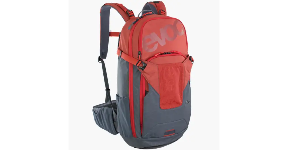Nakupujte Hned Batoh EVOC Neo 16 Carbon Grey/Chili Red- L/XL