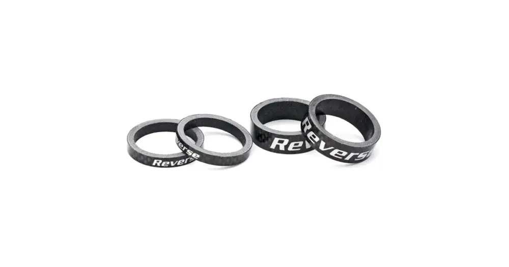 Podložka distanční Reverse Carbon set 1 1/8" Nakupujte Hned