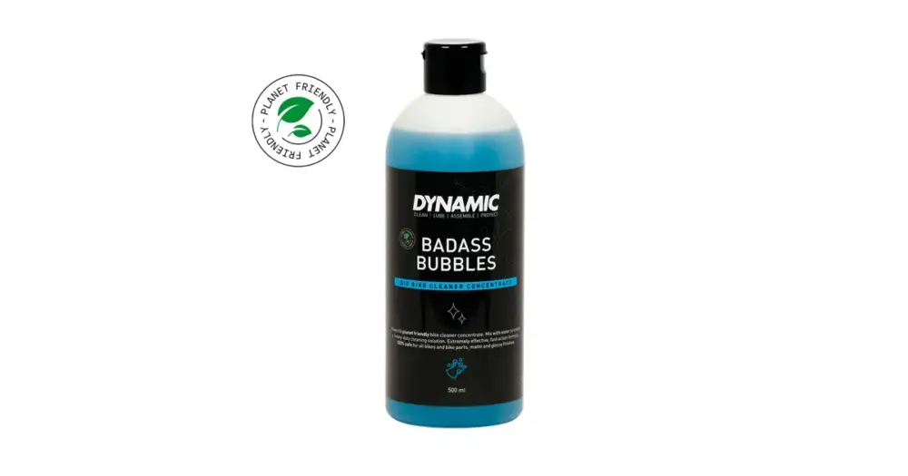Cenová Bomba Čistič DYNAMIC BadAss Bubbles 500ml