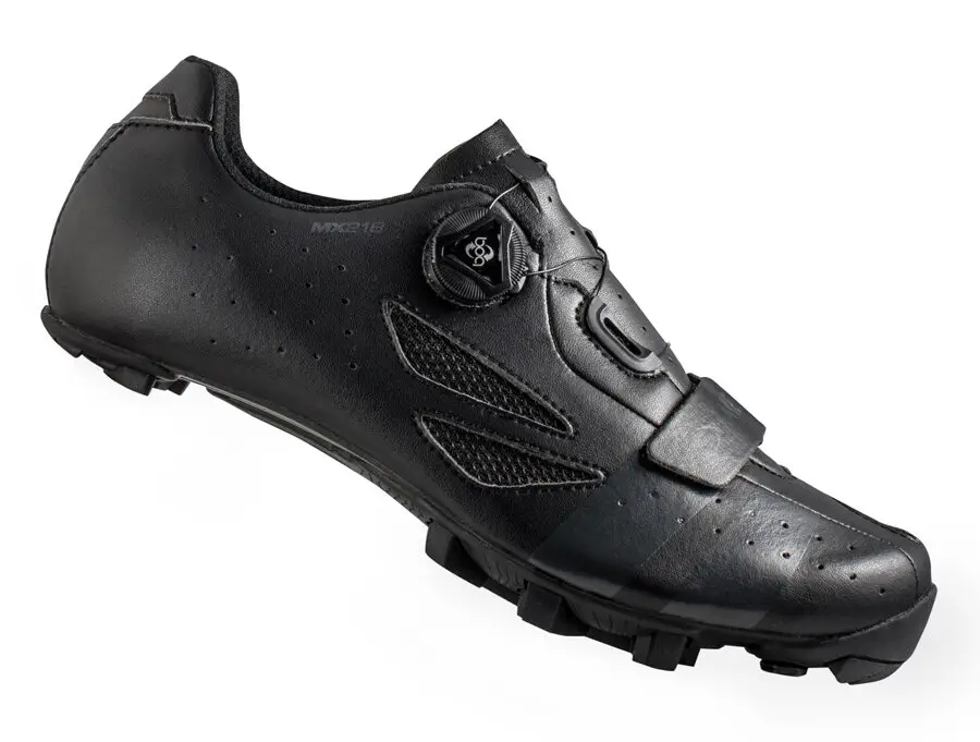 tretry LAKE MX218 Carbon černo/šedé vel.45,5 Cenově Výhodný
