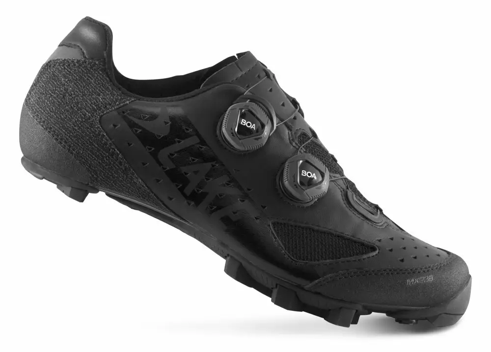 tretry LAKE MX238 Carbon černé vel.37 Novinka