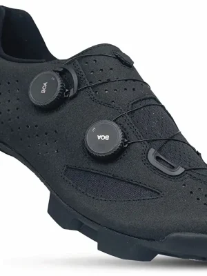 Výprodej tretry LAKE MX239 Carbon černé vel.41,5