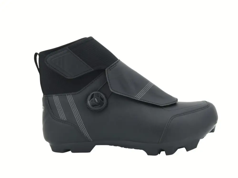 FLR zimní tretry Defender PRO Dial MTB Black Must-Have