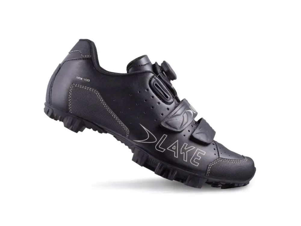 Tretry LAKE MX168 černé Must-Have