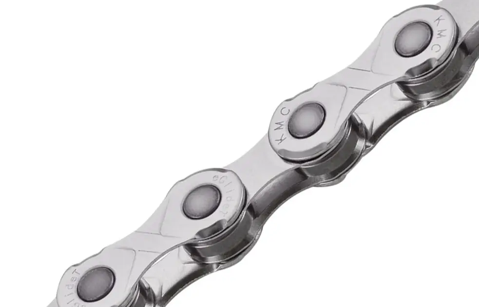 řetěz 11sp. KMC eGlide SILVER 126 čl. Kompaktibilní s převody 9/10/11 Vrácení Zdarma